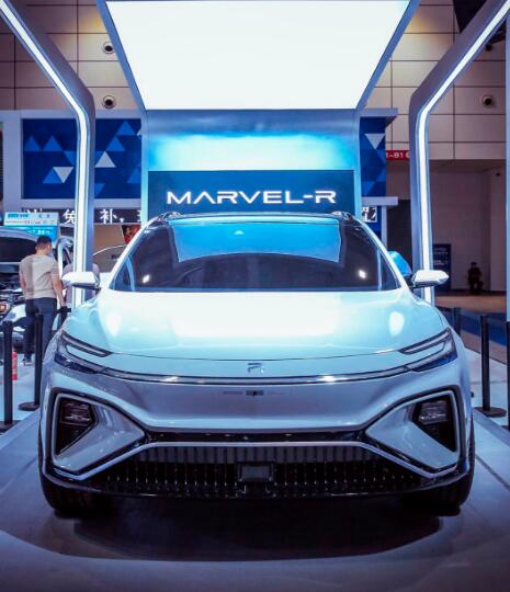 齐鲁车展最大看点！全球首款整舱交互5G电动SUV荣威MARVEL-R惊艳来袭！