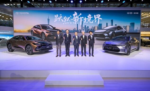 全面革新,实力彰显!皇冠 SportCross重新定义豪华