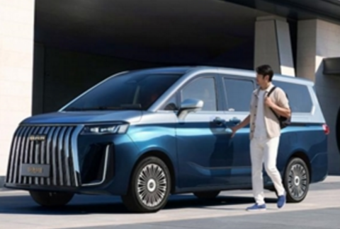 锐胜M8对比别克GL8，新秀与老将之间应该如何抉择？