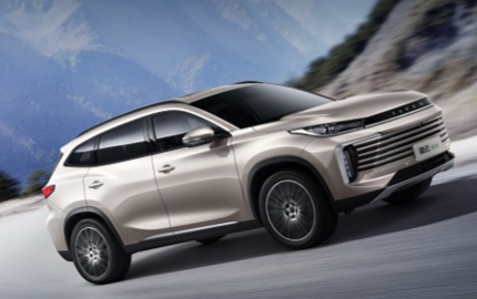 星途品牌购车狂欢节限时抢购，凌云曜夜版限时补贴3.8万元