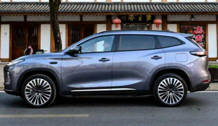 15万级智驾首选当之无愧！星途ET5猎鹰700破解一线城市通勤困局