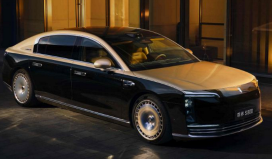 新能源品牌信任战：尊界首年破局，重塑豪华车价值认知