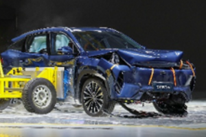 成功完成“魔鬼四面碰”连环挑战，吉利银河M7定义家庭出行安全底气